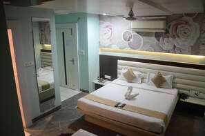 Een bureau, een laptopwerkplek, gratis wifi