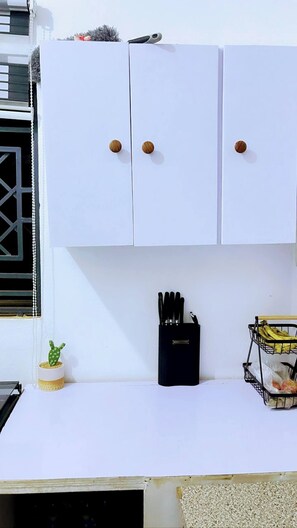 Appartement, 1 chambre, balcon, vue sur la ville | Cuisine privée