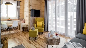 House | Living area - Comfortable Holiday Home, 3 Bedrooms, Fireplace (Zakopane)