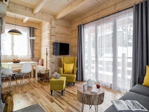 House | Living area - Comfortable Holiday Home, 3 Bedrooms, Fireplace (Zakopane)