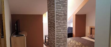 1 bedroom, iron/ironing board, free WiFi, bed sheets