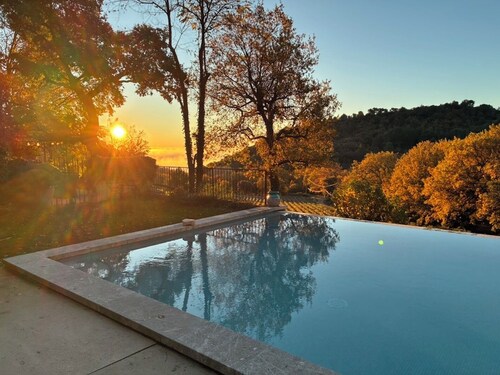 Enjoy nature in an enchanting and fantastic setting in Cucuron