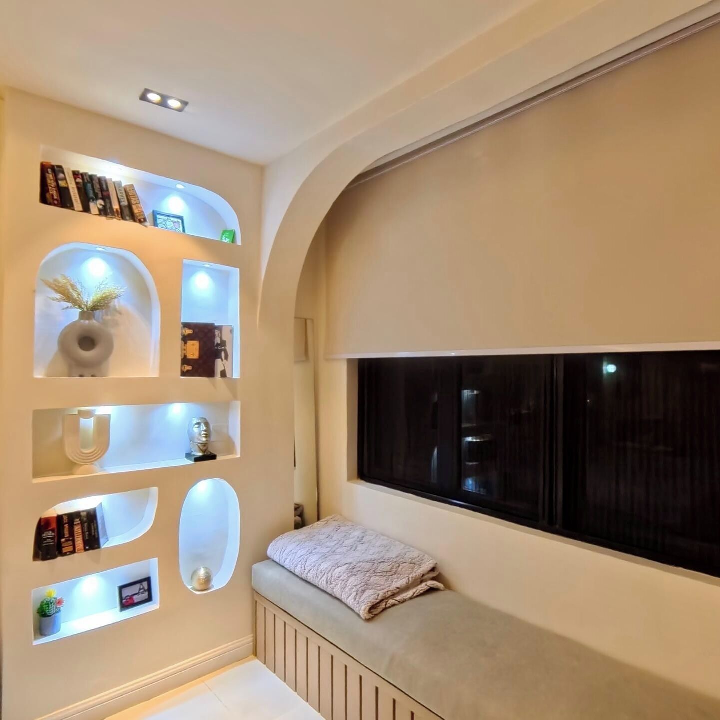 Familie appartement, balkon, uitzicht op stad | Interieur