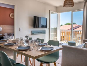 Dining - Bleu Canopée by Interhome (Mimizan)