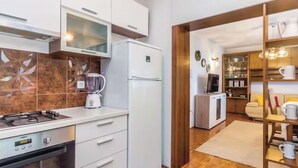 Fridge, microwave, oven, dishwasher - Apartment Vesna by Interhome (Krk/Pinezići)