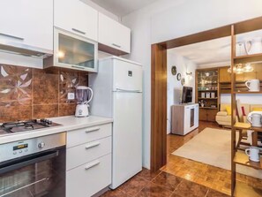Fridge, microwave, oven, dishwasher - Apartment Vesna by Interhome (Krk/Pinezići)
