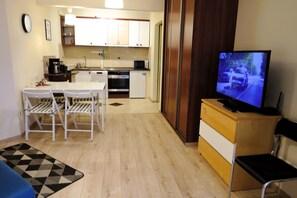 Apartment | Dining - Comfortable Apartment in Swinoujscie (Swinoujscie)