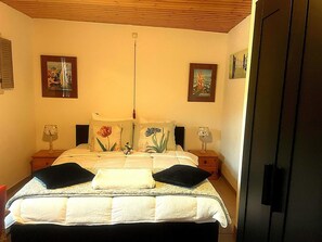 House | 3 bedrooms, bed sheets - Holiday Home in Bouillon With Terrace (Bouillon)