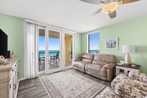 Smart TV - Gulf-front condo w/ ocean view & beach access (Panama City Beach)
