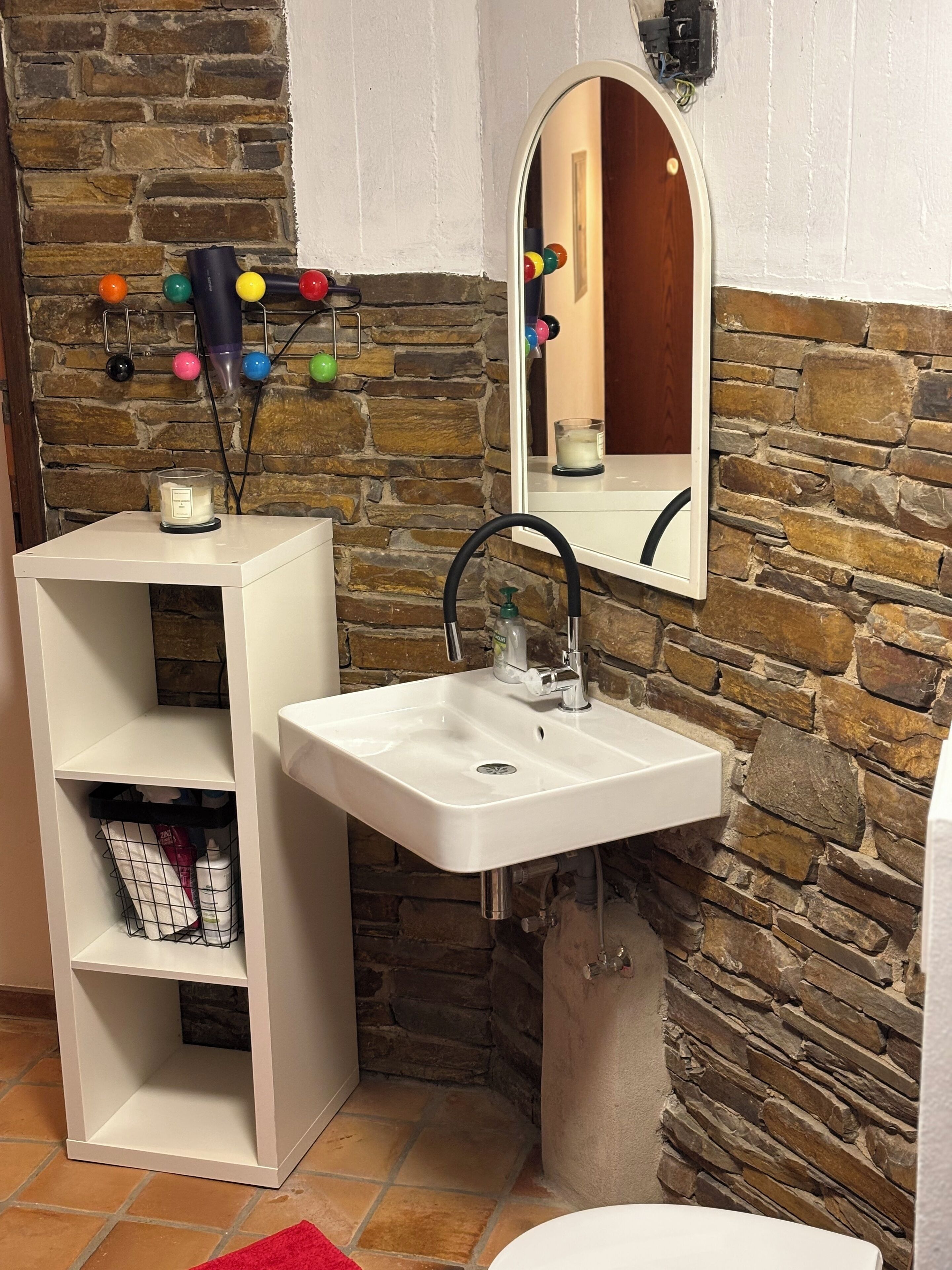 淋浴设施、吹风机、毛巾、肥皂