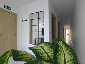 Interior - The Exchange - Designer apartment in St Paul's Bay with views / 300 m from beach (St Paul's Bay)
