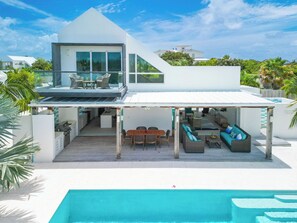 Outdoor dining - Villa As You Wish: Private Pool, Walk to the Beach (Leeward Settlement)