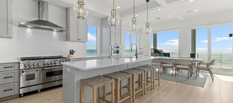 NEW Rental!!! Viviana 1~Beach Lovin - Private Pool Beach Front Home