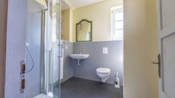 Douche, papier toilette