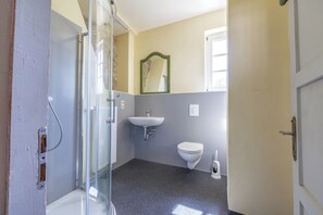 Douche, papier toilette