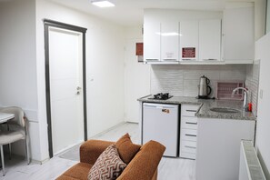 Classic Studio | Living area - Saklıkonak Otel (Isparta)