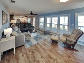 Smart TV - Getaway on the Bay | Updated Waterfront Home With Private Pier (Rockport)