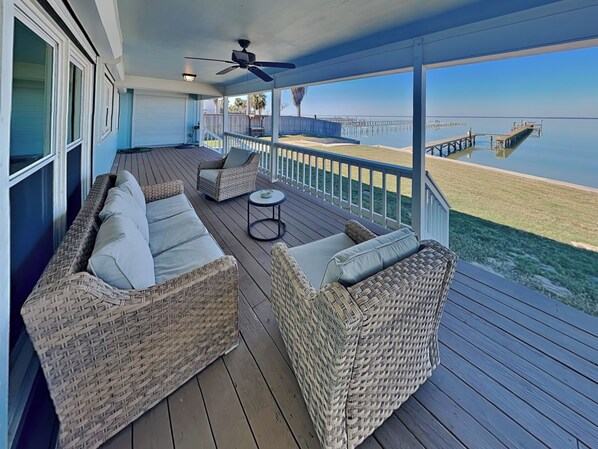 Terrace/patio - Getaway on the Bay | Updated Waterfront Home With Private Pier (Rockport)