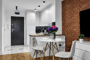 Dining - Muranów Studio - 10th Floor, Trams Nearby - by Rentujemy (Warsaw)