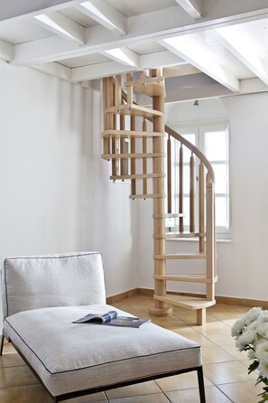 Interior - 1809 Villa (Santorini)