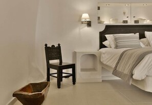 Room - Dimitrios Cave House (Santorini)