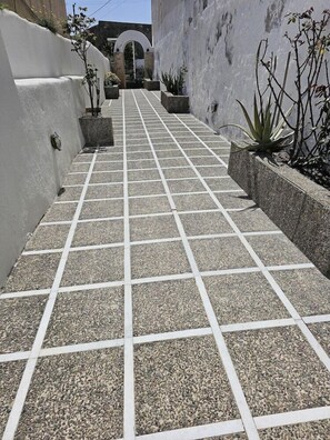 Property grounds - Leta Santorini (Santorini)