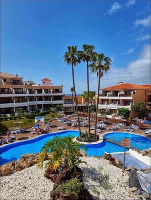 Pool - Hygge Home with Seaside and Golf-View Balcony (Golf del Sur)