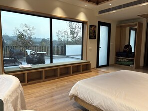 Desk, laptop workspace, free WiFi - Corbett Anandavana (Ramnagar)