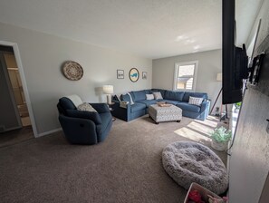 Smart-tv, videospil, bordfodbold, computerskærme