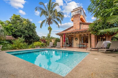 El Tuito Authentic Luxury in the Sierra Madre Mountains Centrally Located