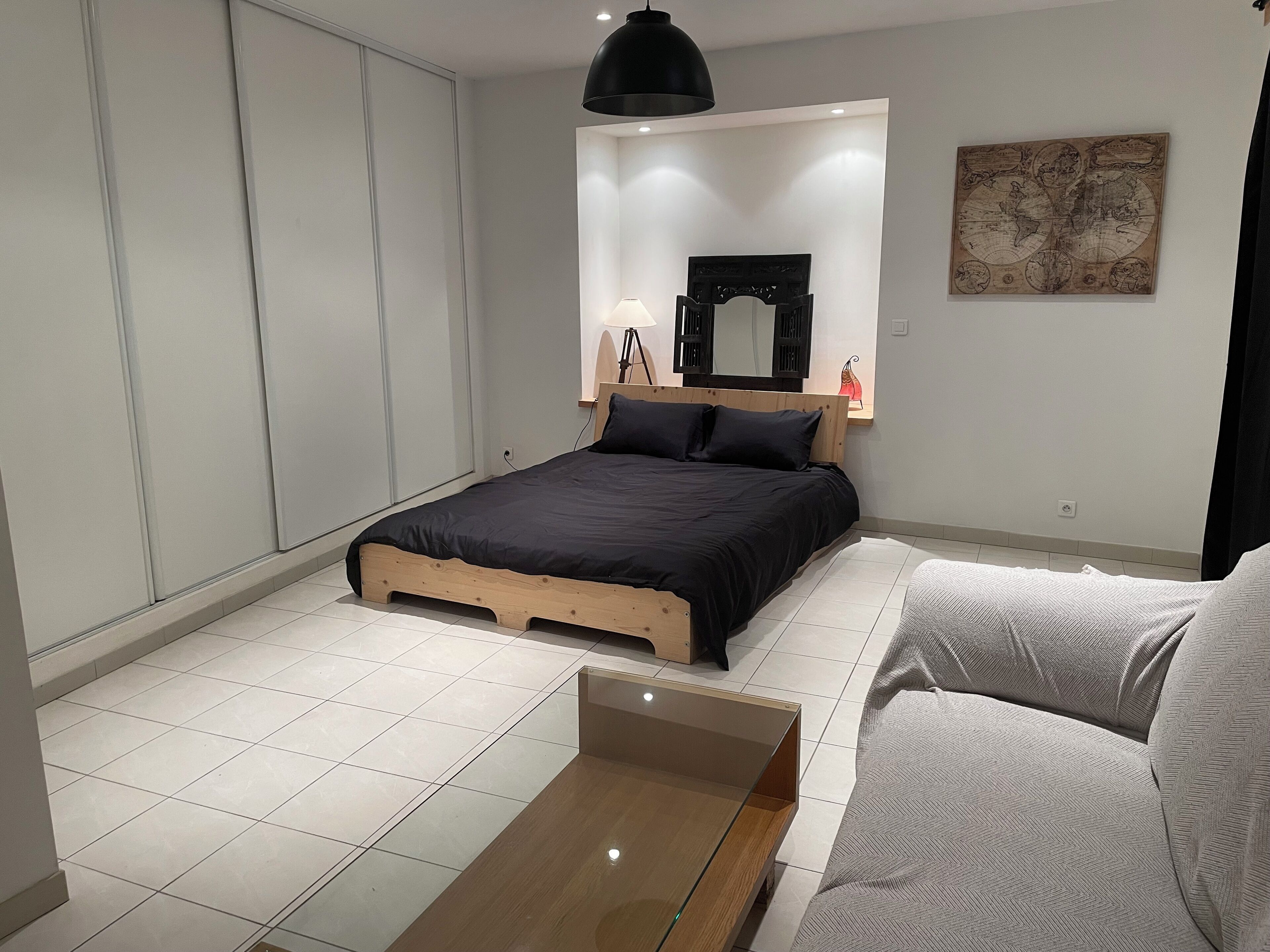 Fer et planche à repasser, Wi-Fi, draps fournis