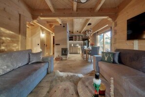 TV connectée, cheminée