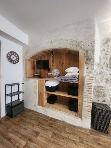 Studio 20m² centre Casteljaloux, équipé, 8 min Thermes, lac et loisirs proches