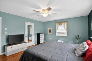 Fer et planche Ă repasser, Wi-Fi, draps fournis