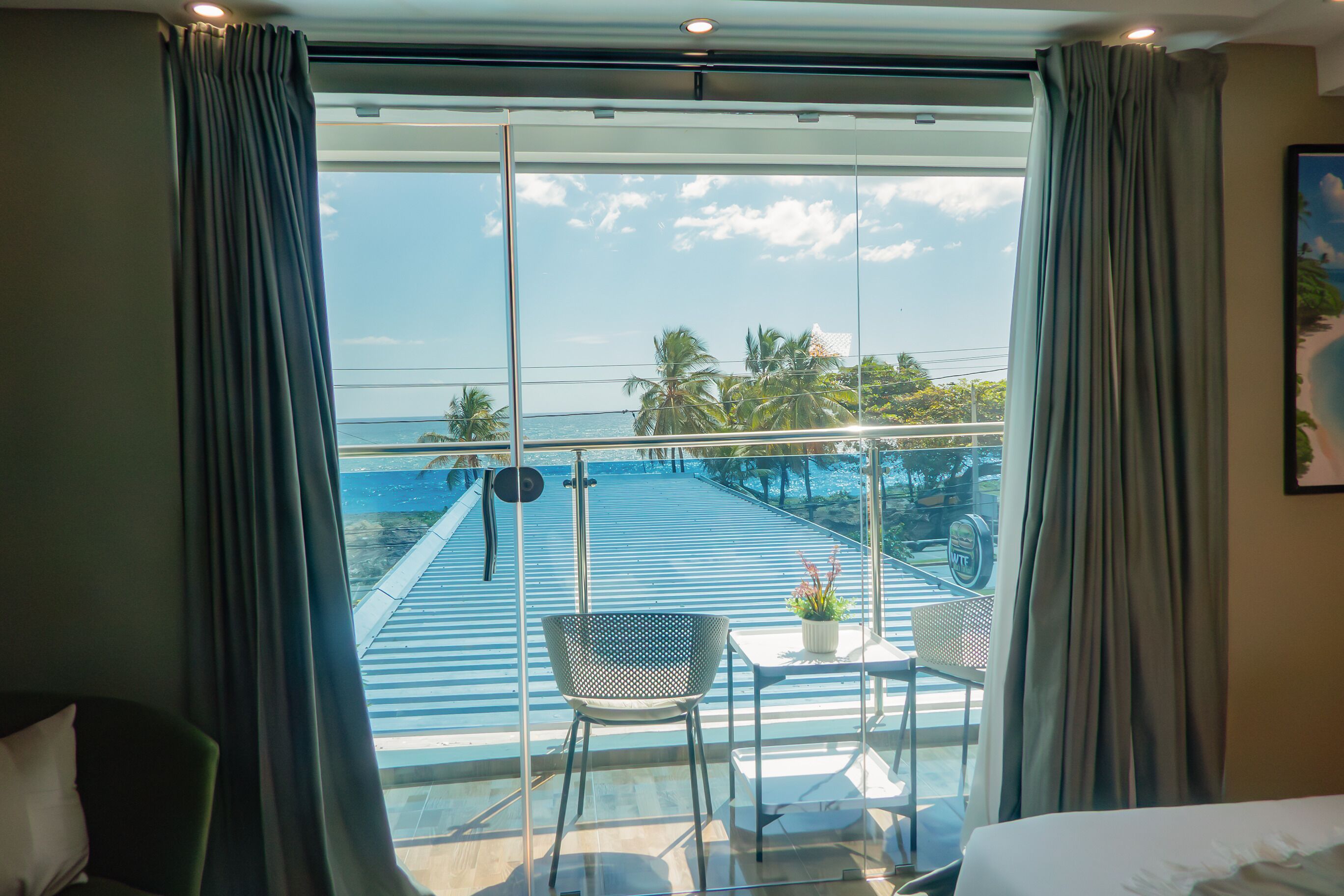 In-room safe, free WiFi