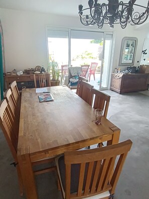 Dining - Charming Charentaise house Royan air-conditioned sleeps 12 (Royan)