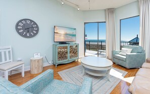 TV - Beachfront Phoenix V 115 | Gulf Views (Orange Beach)