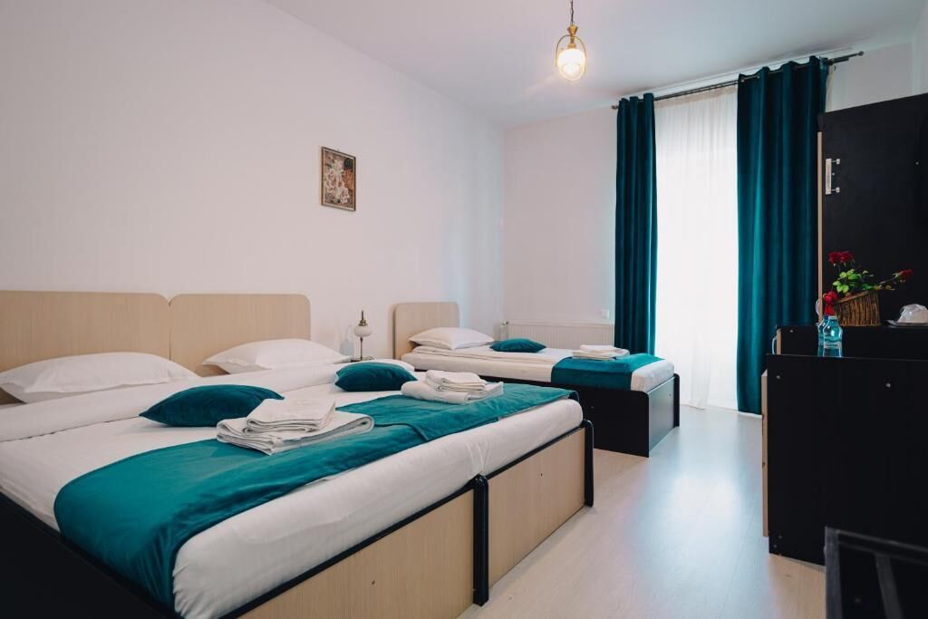 Tremannsrom – deluxe, balkong, fjellutsikt | Blendingsgardiner og wi-fi (inkludert)