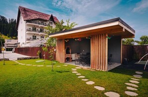 Outdoor dining - Chalet 173 (Gura Humorului)