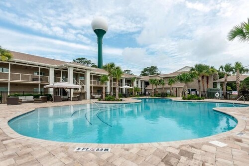 Jekyll Island Stay | Near Beaches & Turtle Center | Pool, Parking, Breakfast