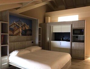 Superior Double Room | Free WiFi - Palazzo Domanto Parma Apartments (Parma)