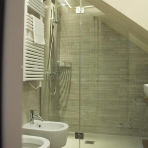 Estudio superior | Baño