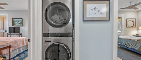 4 quartos, ferros/tábuas de passar roupa, Wi-Fi, roupa de cama