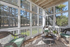 Interior - Meant to Be: Private Heated Pool | Private Hot Tub (Corolla)