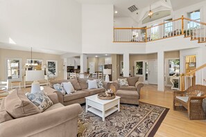 TV, fireplace, DVD player - Meant to Be: Private Heated Pool | Private Hot Tub (Corolla)