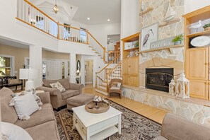 TV, fireplace, DVD player - Meant to Be: Private Heated Pool | Private Hot Tub (Corolla)