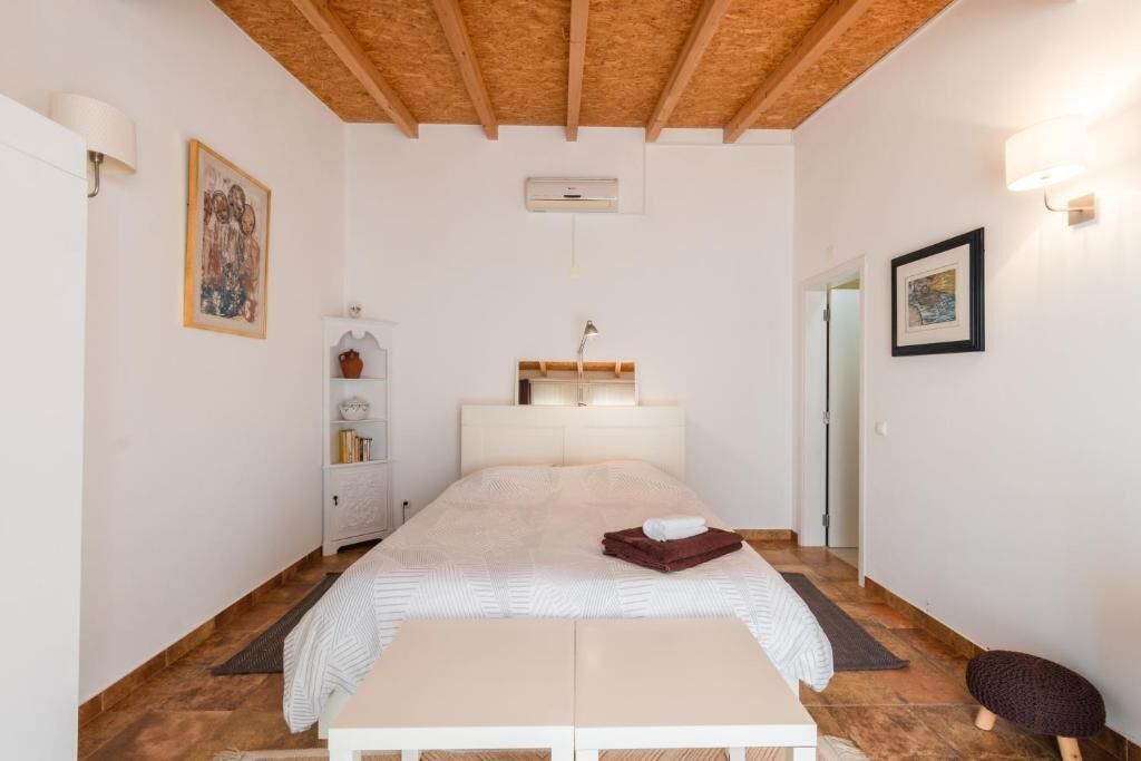 Standard Double Room, Balcony, Garden View | Iron/ironing board, free WiFi