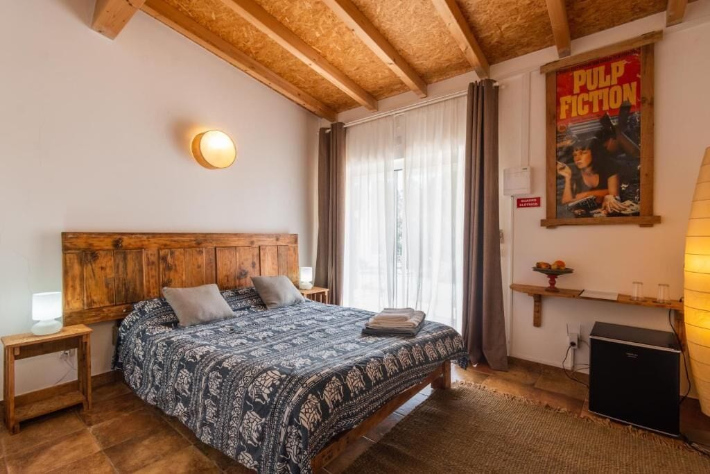 Iron/ironing board, free WiFi