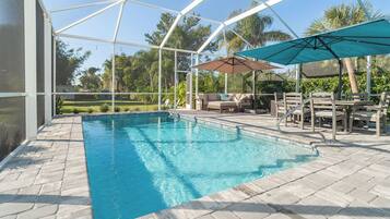 Piscine extérieure, piscine chauffée