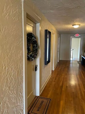 Interior - Quaint Condo in the historic Garden District. (New Orleans)